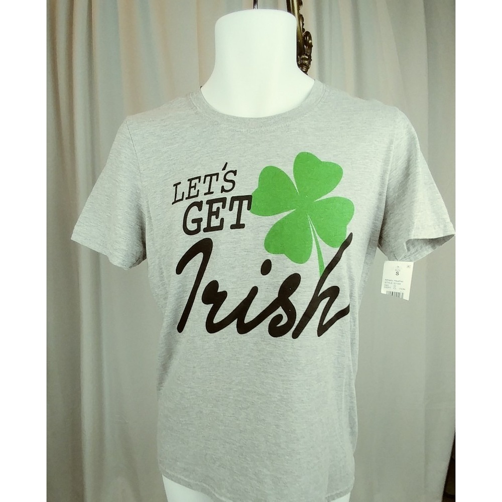 St. Patrick's Day "LETS GET IRISH" TEE T-Shirt Sz Small Irish NWT !! 🔥🔥 🍀